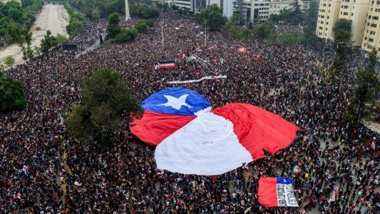 Chile: Histórico acuerdo para reformar la Constitución dejada por la dictadura de Pinochet