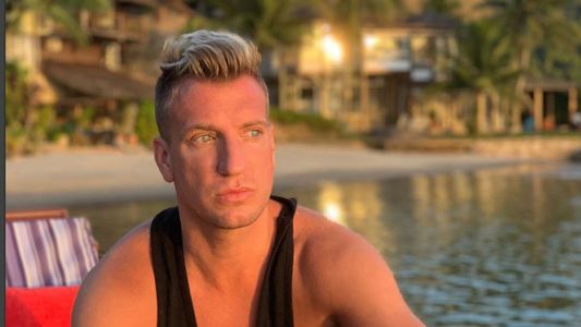 Nostálgica imagen de Maxi López con sus tres hijos: Extrañando...