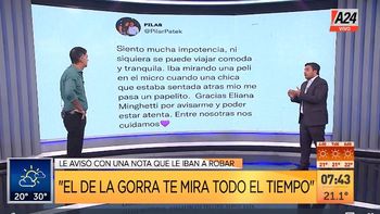 Así le avisan a una mujer que le iban a robar en el colectivo. (Captura de Tv) Así le avisan a una mujer que le iban a robar en el colectivo. (Captura de Tv)