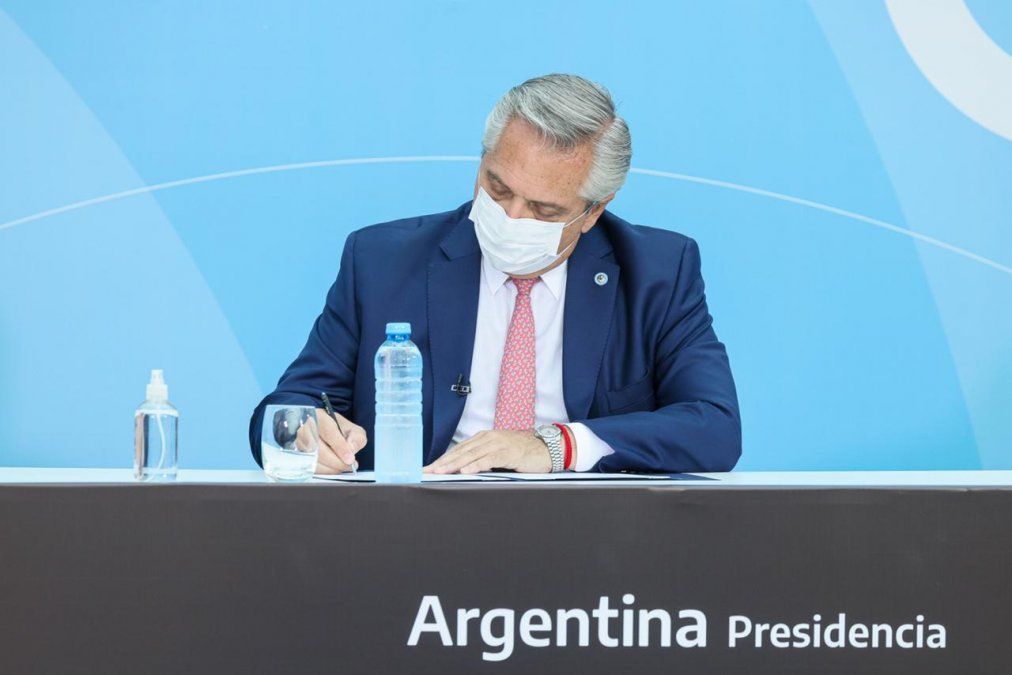 Política, economía y gestión de pandemia: cómo cambió la imagen de los políticos en las últimas semanas