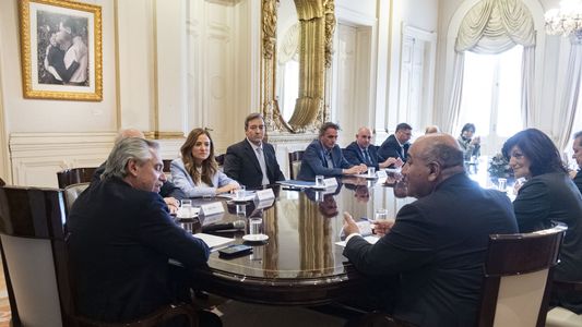 Manzur descartó su renuncia inmediata: Sigo trabajando a la par del Presidente