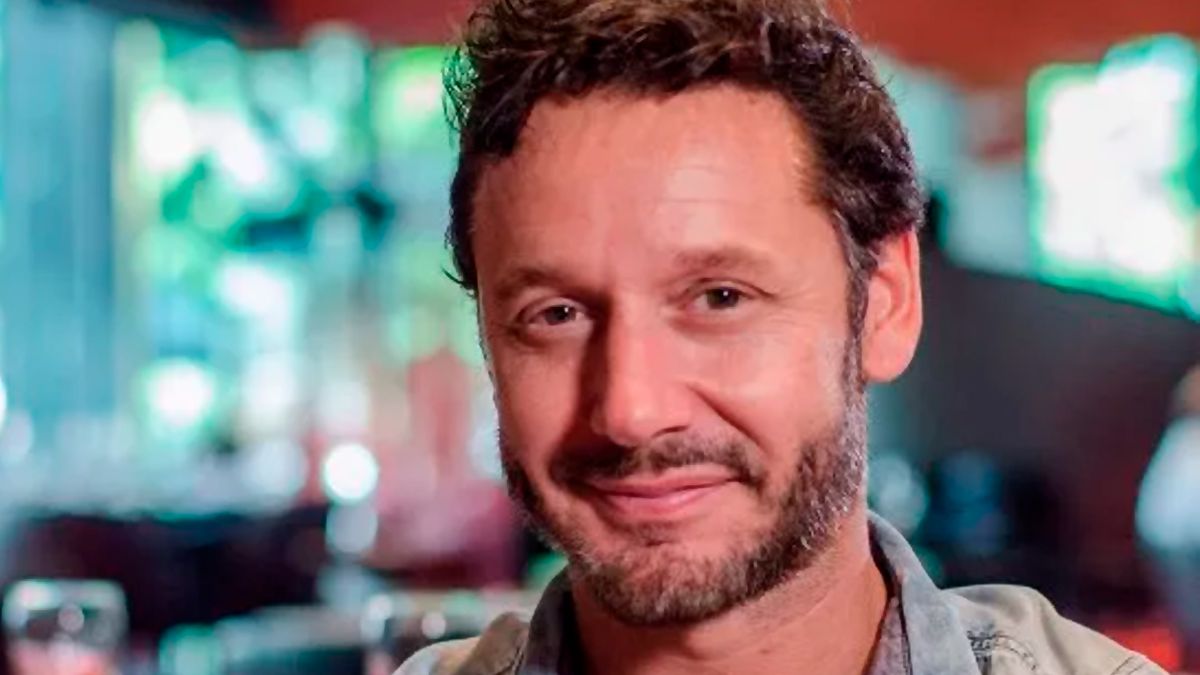 Benjamín Vicuña reveló si estaría dispuesto a abrir su relación con Anita Espasadín