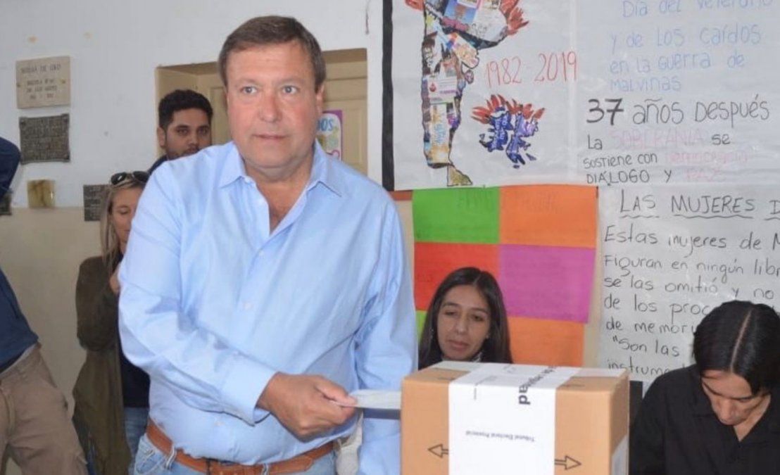 Votó Weretilneck y afirmó que la gente le tiene mucho miedo a las propuestas del peronismo