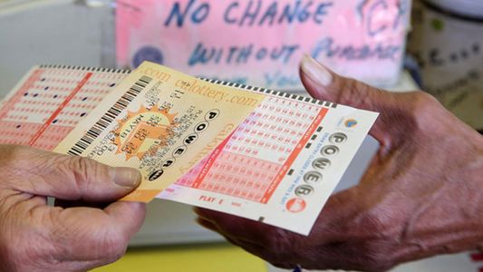 Un crack: ganó 63 millones de dólares con la lotería, no se presentó y los perdió