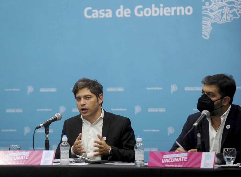 Por la baja de casos en la provincia de Buenos Aires, Kicillof anunció la extensión del horario nocturno hasta las 2 de la mañana