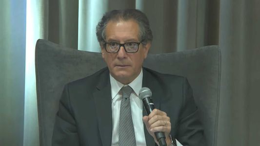 Pesce advirtió sobre riesgos de criptoactivos y planteó necesidad de aislarlos del sistema financiero