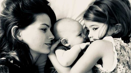 La China Suárez describió a sus hijas: Rufina es un Buda, Magnolia un terremoto