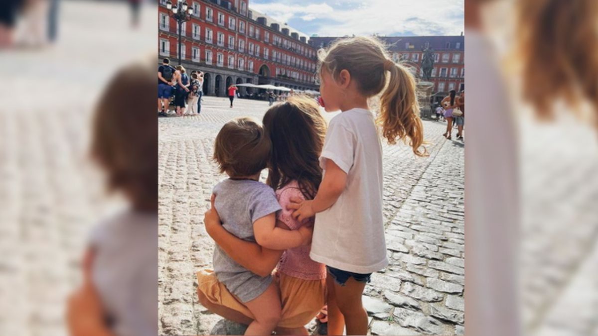 Eugenia la China Suárez compartió una tierna postal de sus tres hijos durante uno de los primeros paseos al llegar a Madrid, España, donde vivirán durante al menos 2 meses. 
