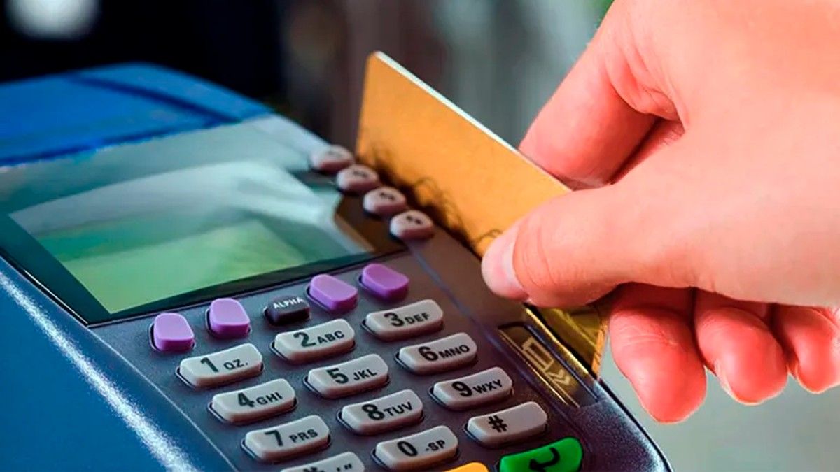 Aumenta el costo para refinanciar los saldos de las tarjetas de crédito. (Foto: archivo)