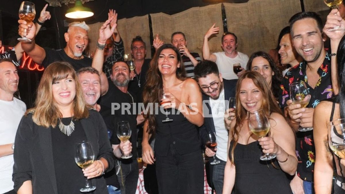 intrusos fiesta 2.jpg