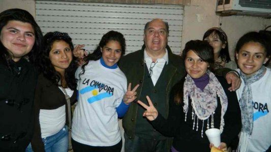 Insólito: ¿Quién es el intendente que busca sumarse a Cambiemos y al kirchnerismo a la vez?