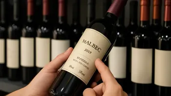 Cómo leer una etiqueta de vino para elegir mejor sin ser experto