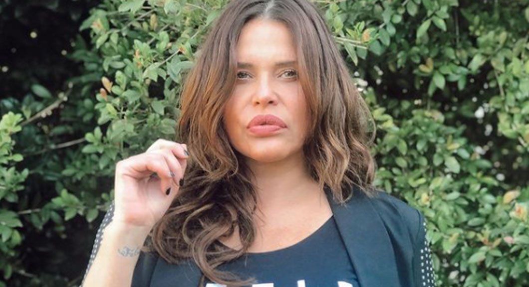 Nazarena Vélez mostró una vieja producción de fotos hot: flashe la Coca Sarli