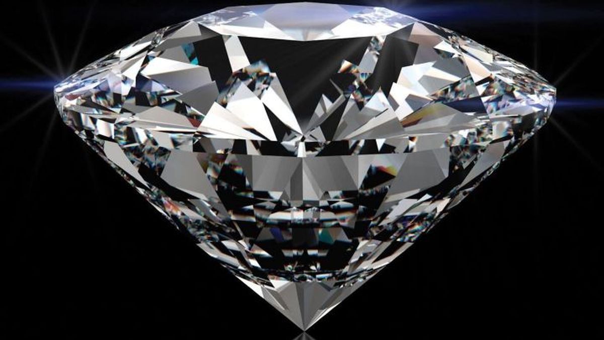 Increíble: una mujer casi tiró a la basura un diamante de 2,7 millones de dólares creyendo que era una piedra sin valor