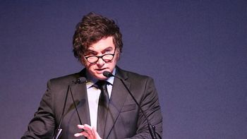 Milei agradeció a los gobernadores peronistas Jalil y Jaldo por el apoyo en el Congreso