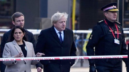 Confirman que el atacante de Londres había estado preso por extremismo y Boris Jonhson reclama endurecer las penas
