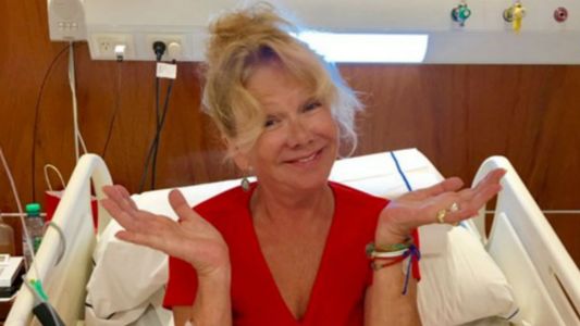 Reapareció Soledad Silveyra después del accidente: Con mi vértebra quebrada