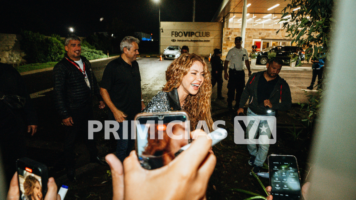 Shakira en Ezeiza Ezeiza.png