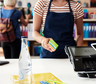 Estafa viral: ¿se puede robar dinero con sólo acercarse a celulares y tarjetas contactless?