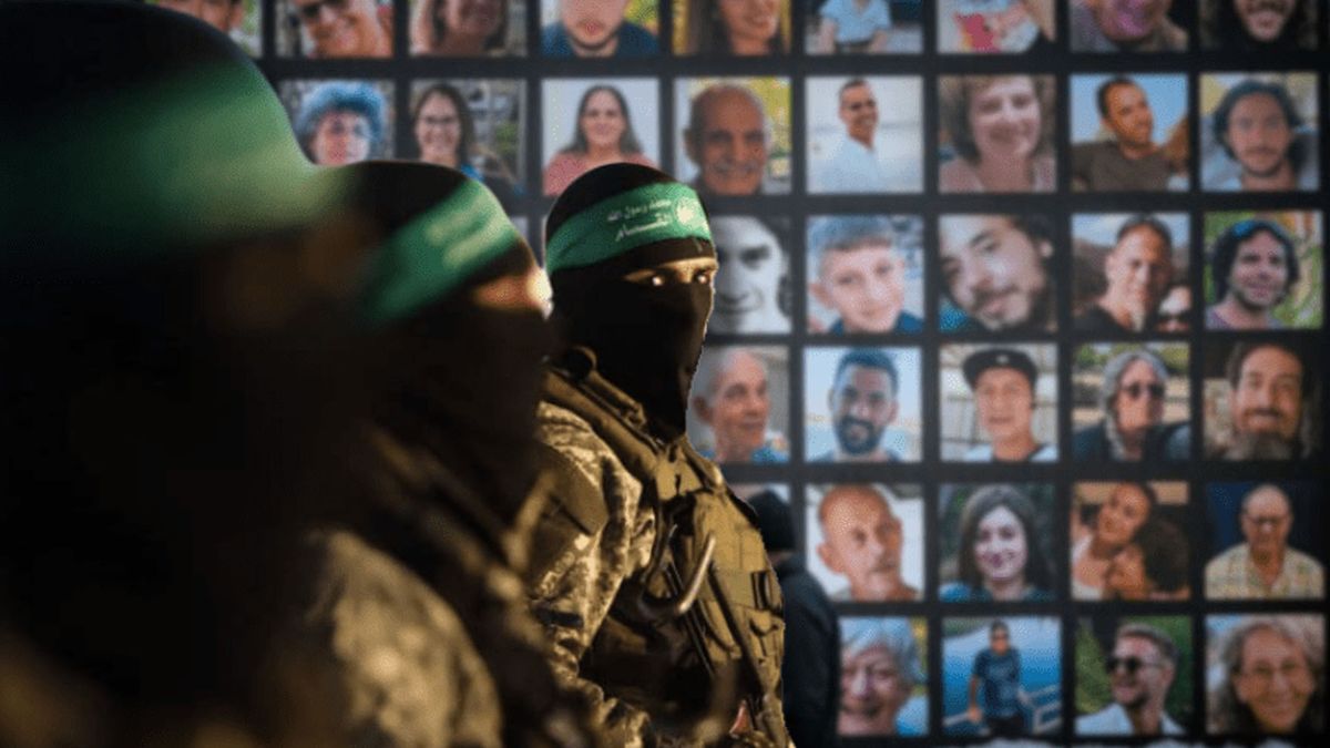 Terroristas de Hamas y los rehenes. Con demoras