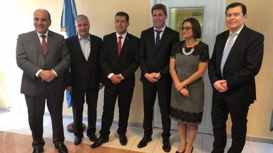 Los gobernadores del PJ buscan levantarse el precio y arman su propia foto para el 17-O