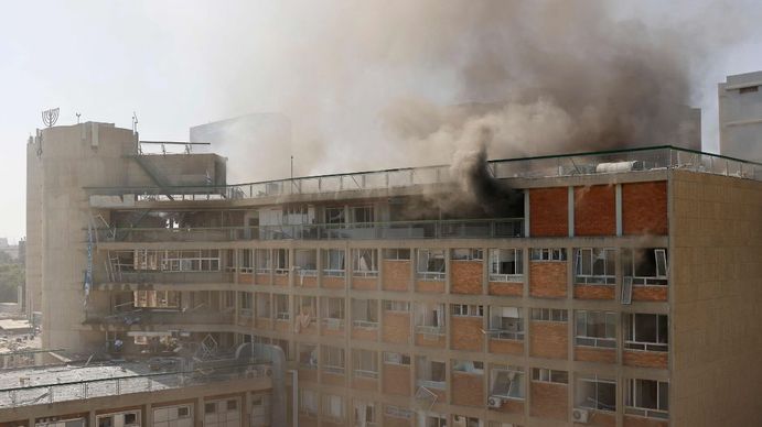 Un misil iraní impactó en un hospital del sur de Israel, el más grande del sur del país