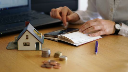 Créditos hipotecarios 2024: cómo funciona la calculadora que simula el valor de la cuota de un préstamo para vivienda