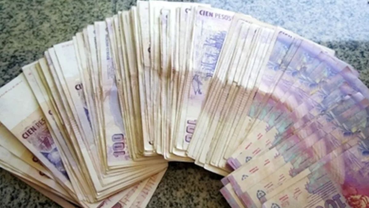 Buscá los billetes de 100 pesos que tenés guardados en casa porque son un tesoro millonario. (Foto: Archivo)