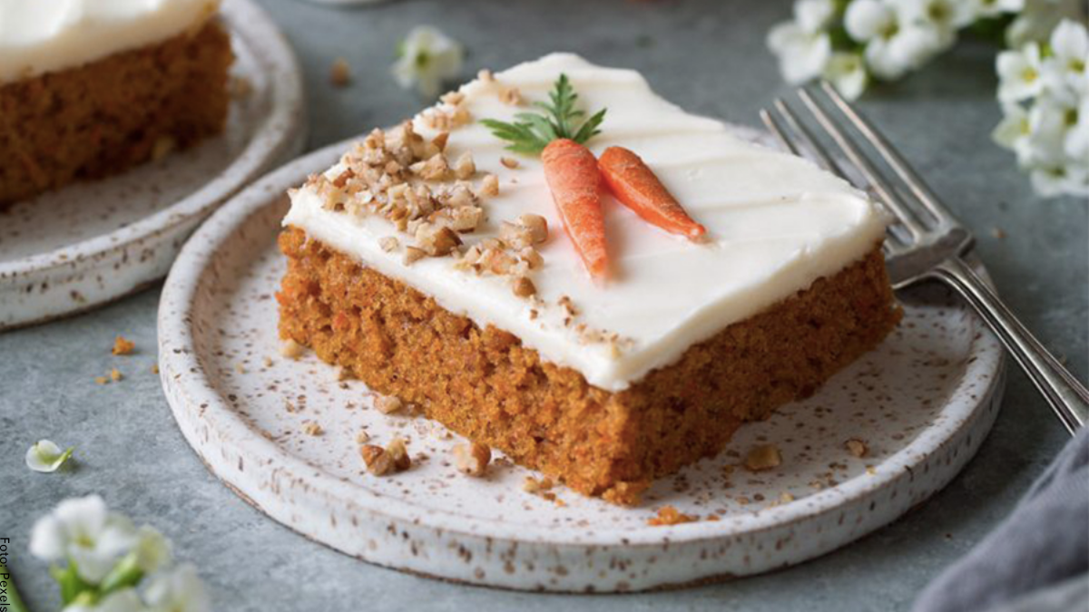 TORTA DE ZANAHORIA receta: para servir sola o con un glaseado que explota 