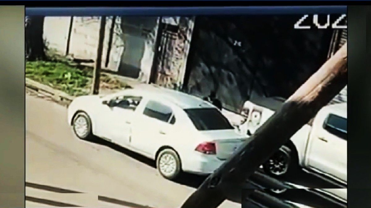 Nuevo caso de roba ruedas. Ocurrió en Burzaco. Foto: captura de Tv.&nbsp;