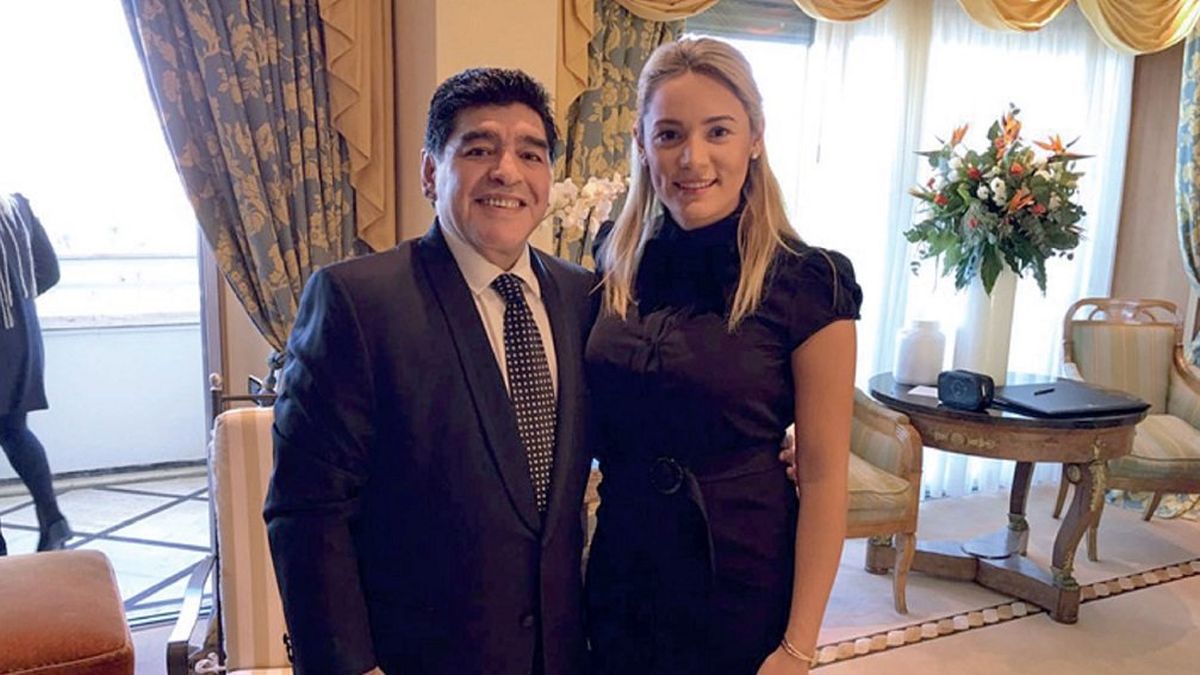 -Rocío Oliva y Diego Maradona-