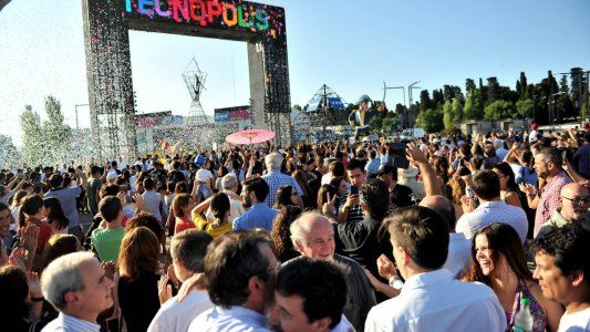 Cultura y recitales: el Gobierno reactiva el sector antes de las elecciones para captar el voto joven