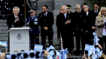 Alberto Fernández, en el acto por el Día de la Bandera: Argentina no es ese país sin destino que algunos quieren plantearnos