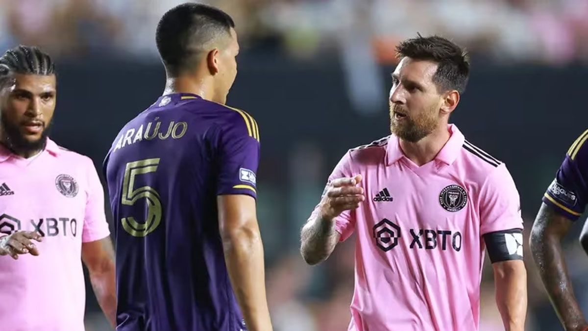 Messi y Araújo discutieron durante el clásico de Florida
