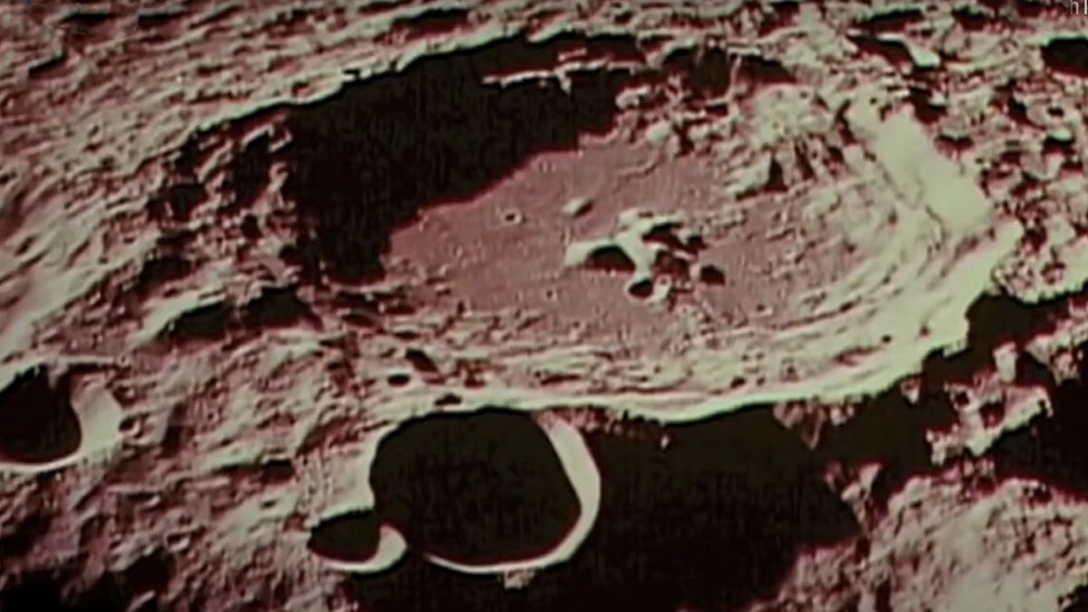 Los cráteres de la luna, ¿hará algo similar el fragmento del cohete de Musk? ( Foto NASA)