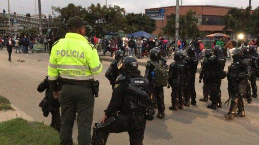 Colombia vive un día de paro nacional con el fantasma de la violencia social de Chile