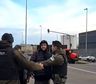Choque, vuelco y violencia: intentaron golpear a un cronista de A24 en pleno vivo
