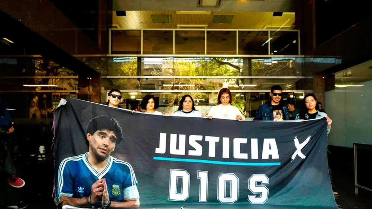 Juicio por la muerte de Diego Maradona: postergan el inicio del debate y fijaron una nueva fecha.&nbsp;