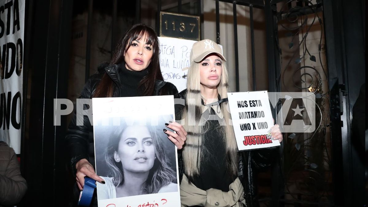 PYA MARCA AGUA SILVINA LUNA FOTO 13.jpg