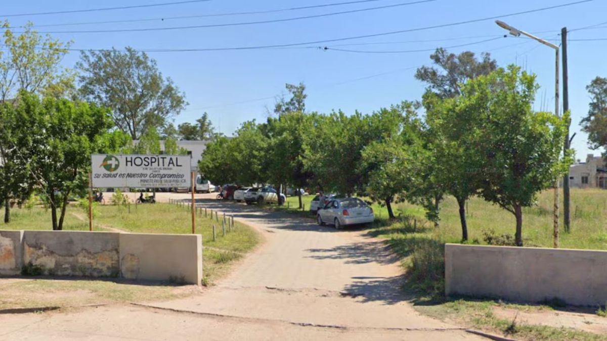 Una mujer termin&oacute; en el hospital tras ser atacada por su pareja y su suegra en Las Bre&ntilde;as, Chaco.&nbsp;