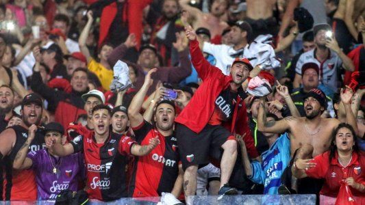 Copa Sudamericana: se espera que 35.000 hinchas de Colón arriben a Paraguay en 300 micros