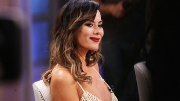 Karina Jelinek habló de la foto hot: Soy una persona normal que le gusta estar acompañada