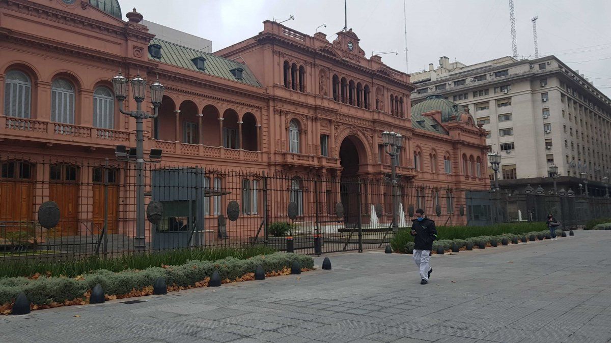 La AFIP reabre inscripción para cobrar el ATP de julio y el gabinete económico se junta en la Rosada para ultimar los detalles