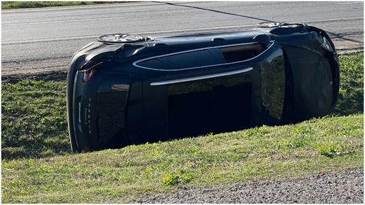 El publicista Ramiro Agulla sufrió un accidente con su Porsche en la ruta camino a Entre Ríos