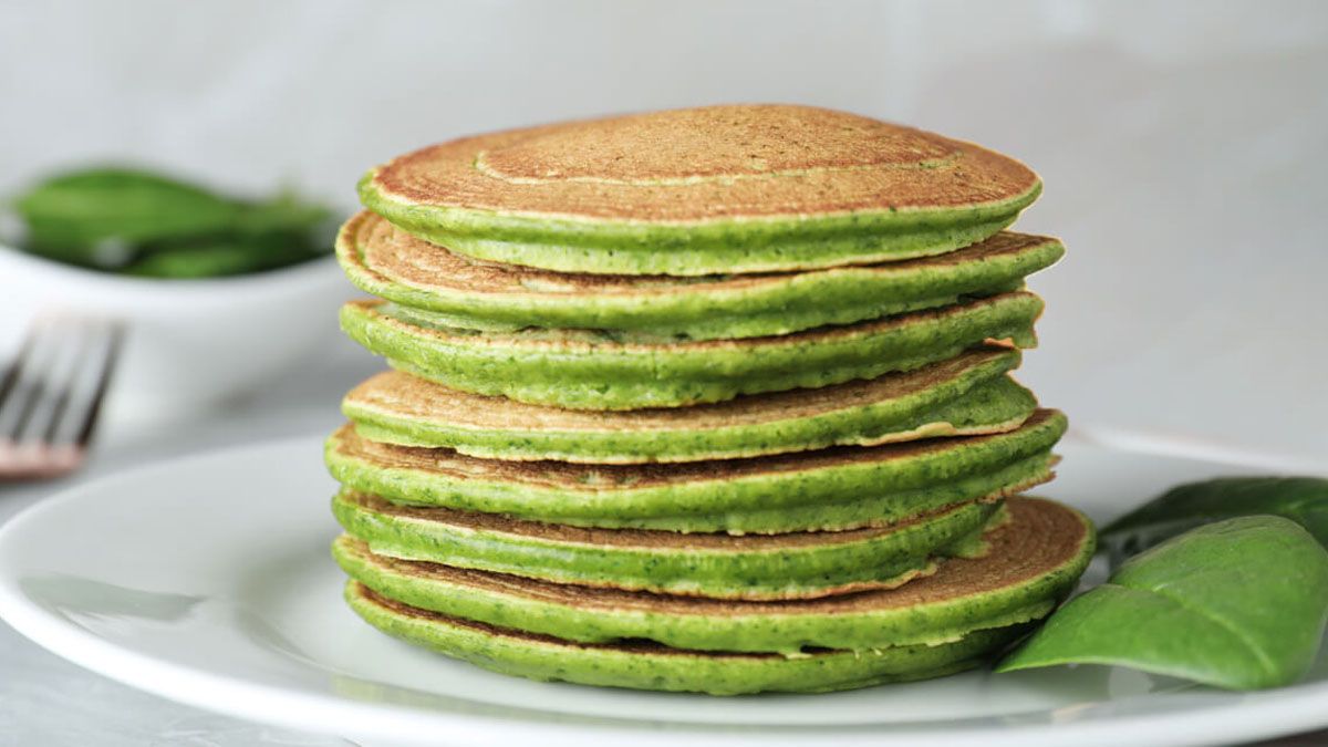 Receta de pancakes de espinaca: una forma diferente de sumar verduras al plato