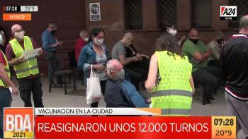 Las quejas y el caos de ayer llevaron a las autoridades a mejorar la atención para este miércoles (Foto: captura de TV). Las quejas y el caos de ayer llevaron a las autoridades a mejorar la atención para este miércoles (Foto: captura de TV).