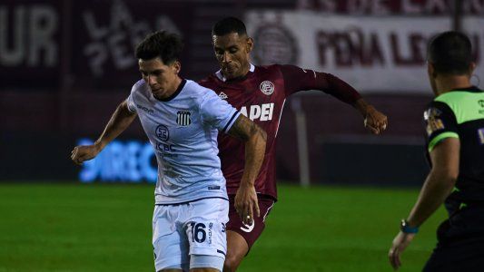 El Producto: en Lanús-Talleres, el árbitro lo terminó antes de tiempo, corrigió su error y se siguió jugando