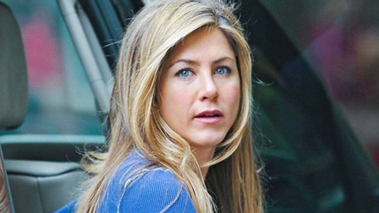 Jennifer Aniston responde si es verdad que no puede retener a los hombres