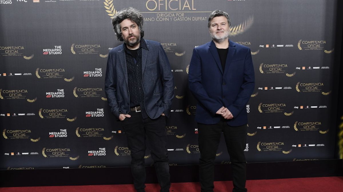 La dupla argentina de directores Mariano Kohn y Gastón Duprat anoche en la avant premiere española de su nueva película Competencia Oficial.&nbsp;