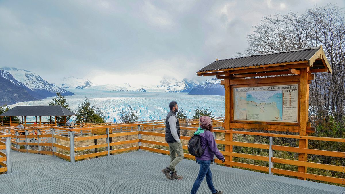 El Parque Nacional Los Glaciares, en la provincia de Santa Cruz en el límite con Chile, fue declarado 